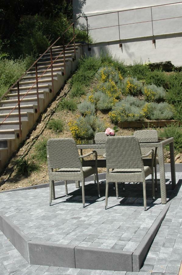 Les Jardins De Soulane B&B - Adults Only Belcastel-et-Buc Eksteriør billede